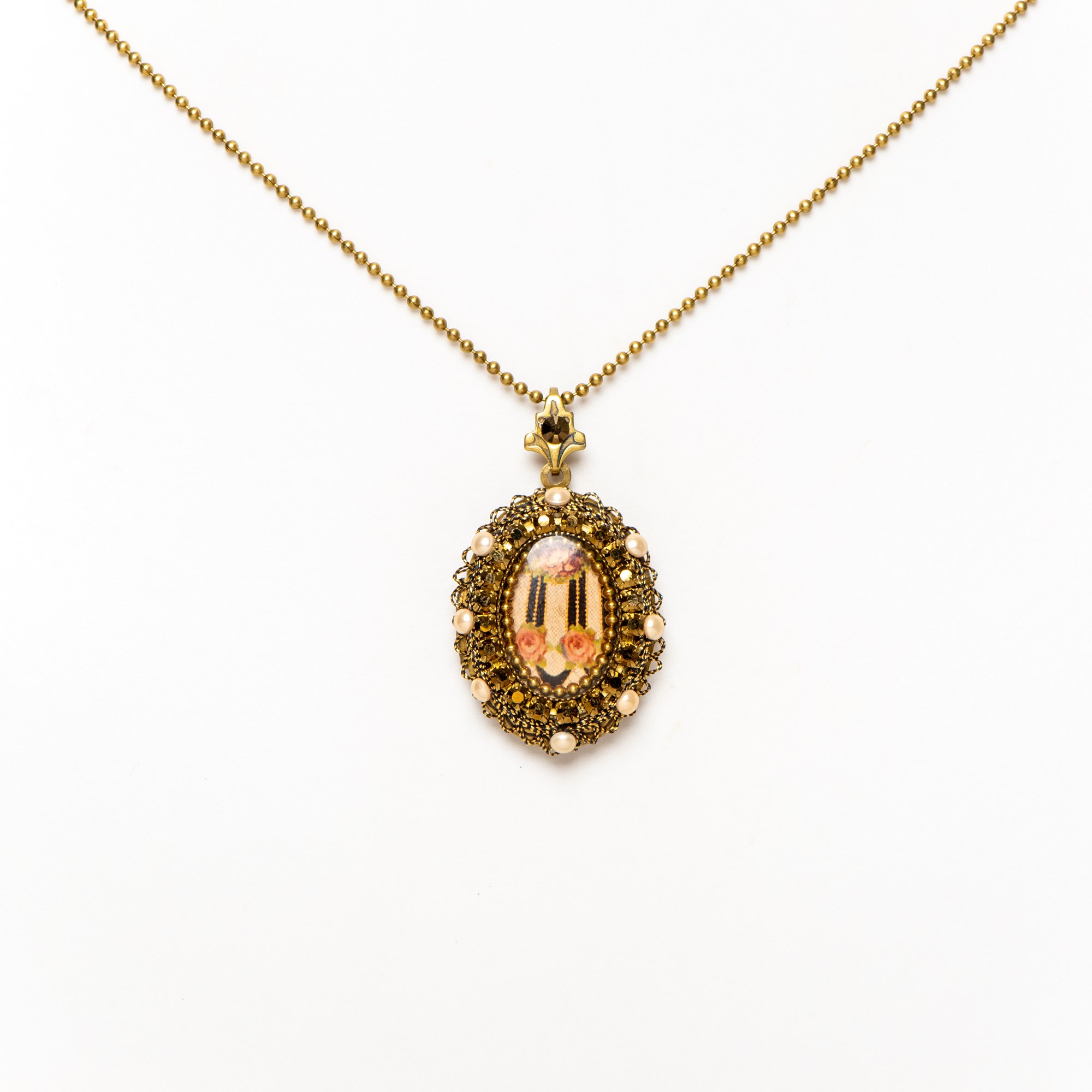 Medaillon Marquise met parels