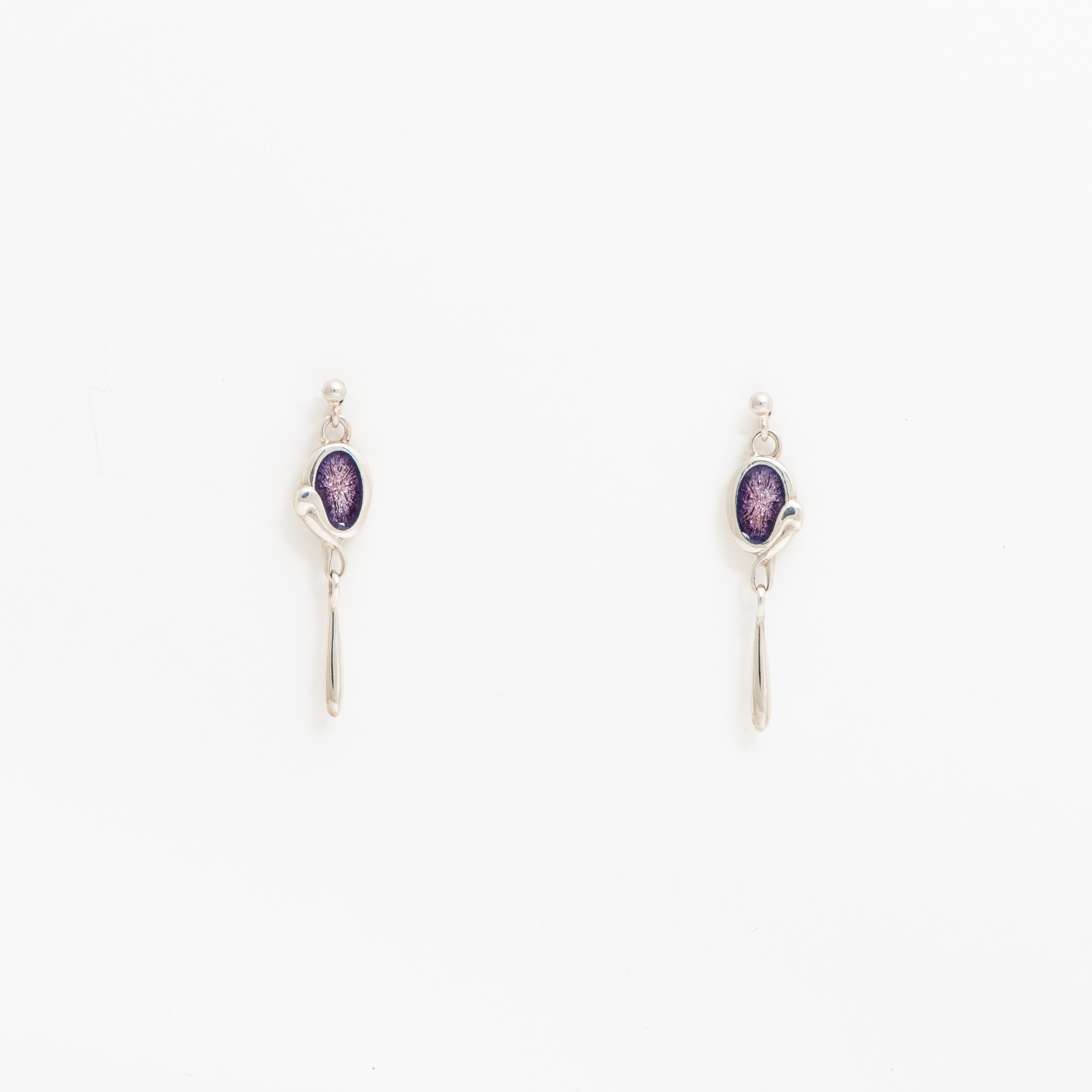 Dreams Ohrringe mit violette Emaille