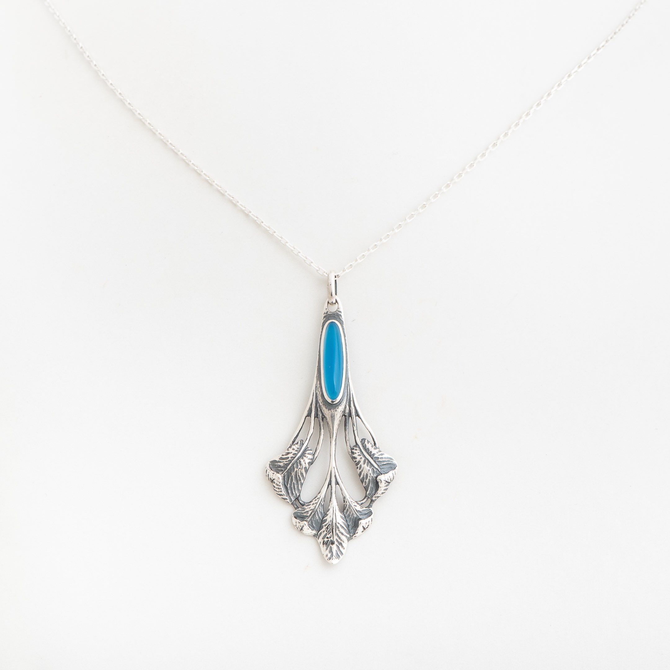 Collier Dynamische in Azurblau