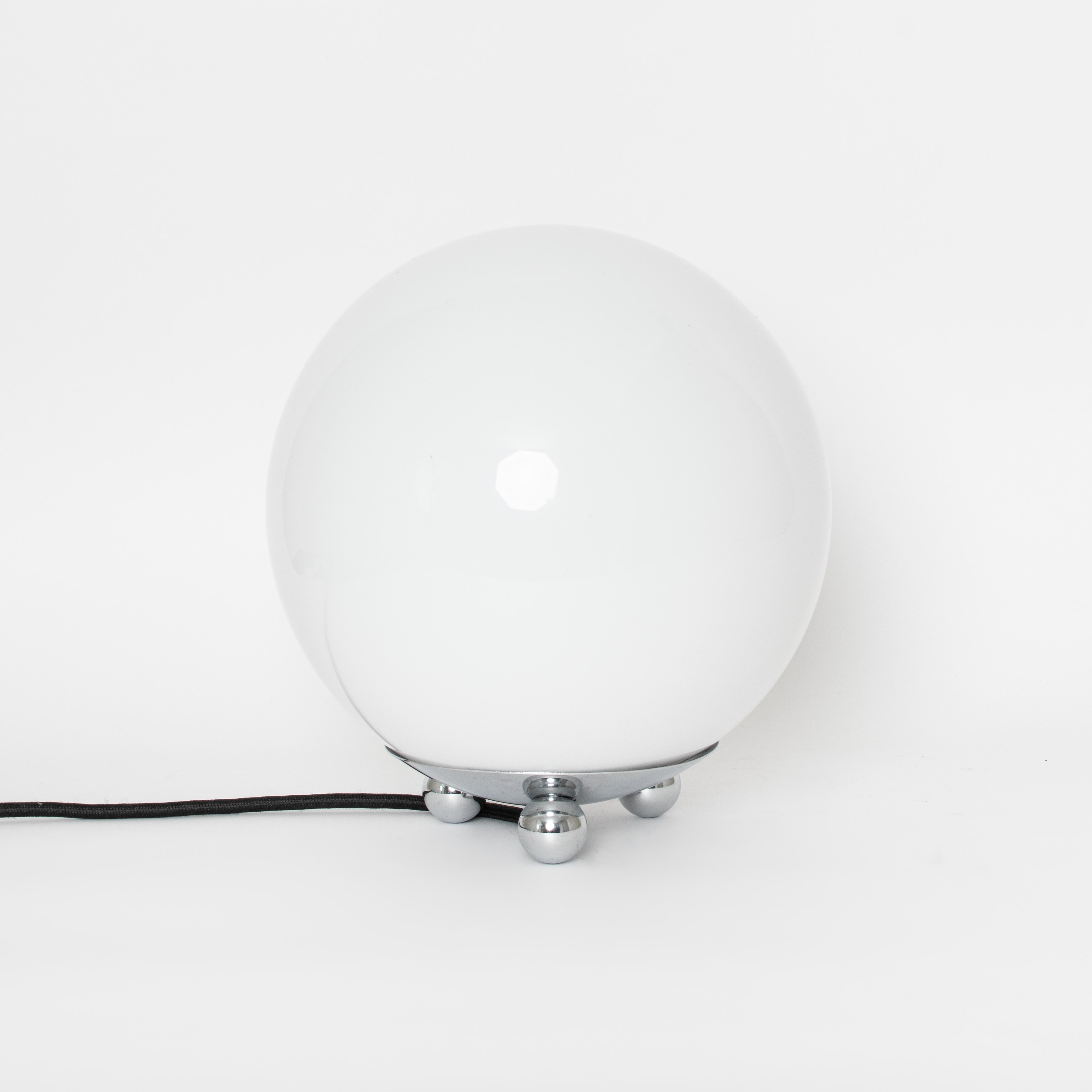 Globe Tischleuchte