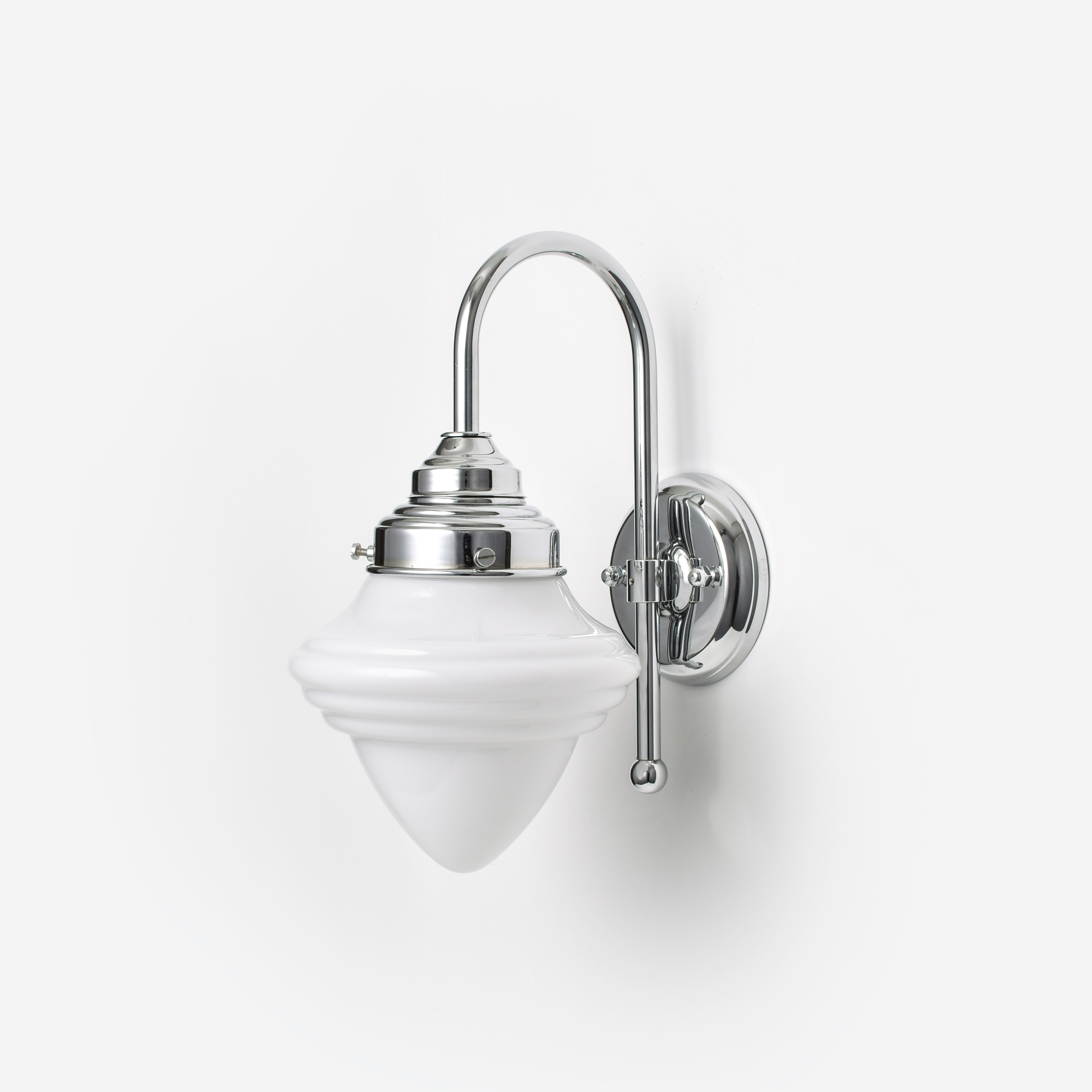 Wandleuchte Acorn Small Meander Chrom